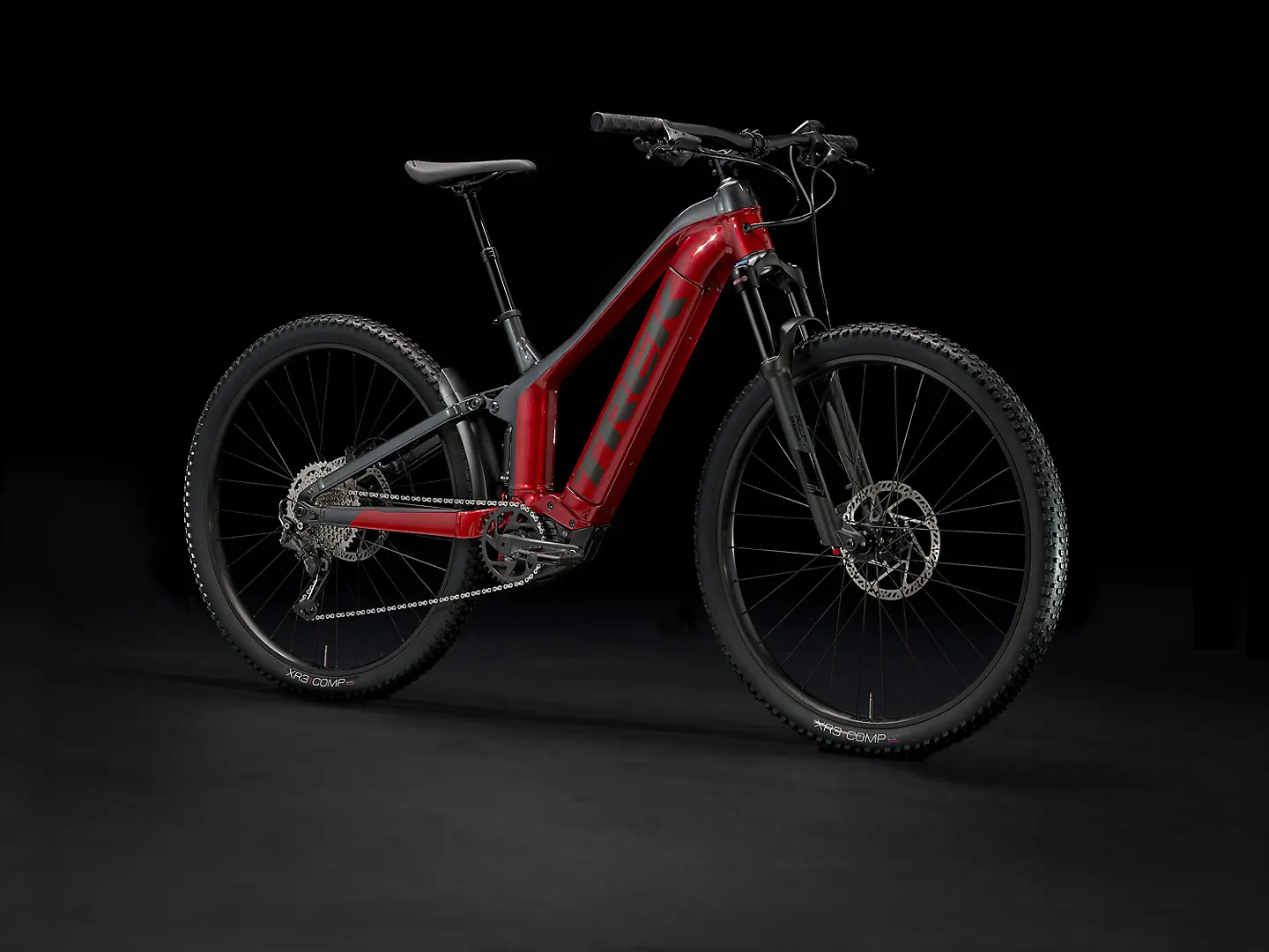 Powerfly FS 4 (малиновый-литий-серый) черный фон