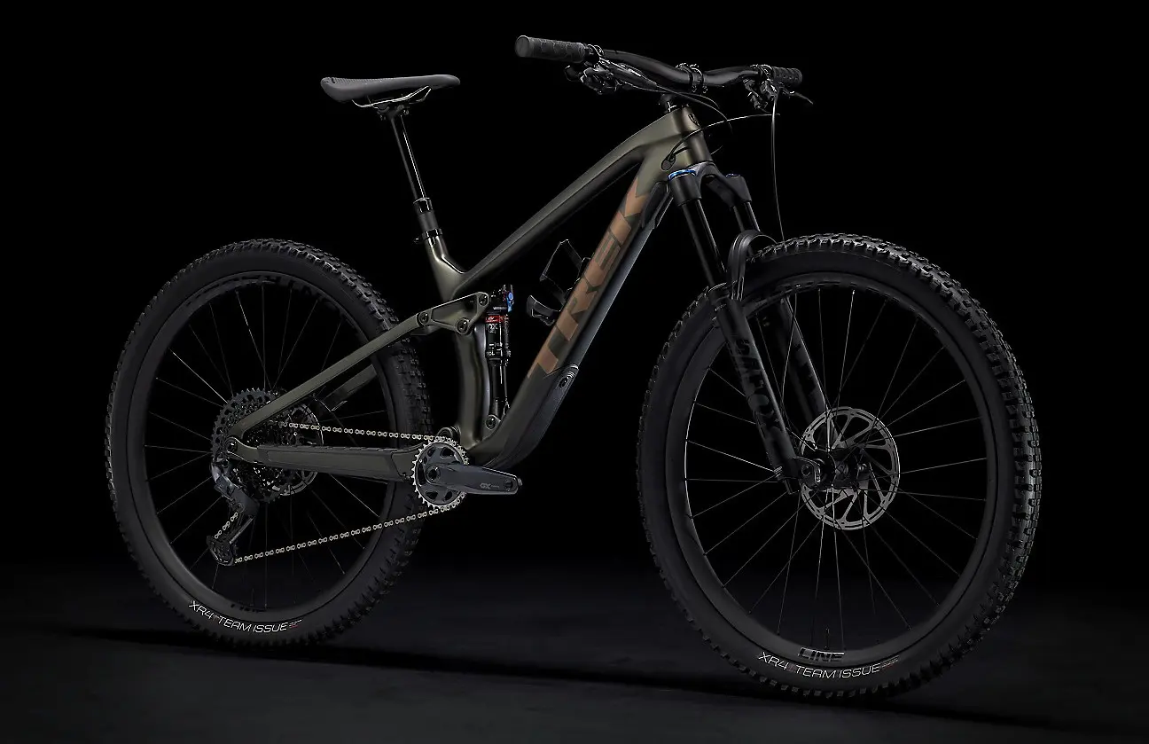 Trek Fuel EX 9.8 GX (Satin Black Olive) fondo negro