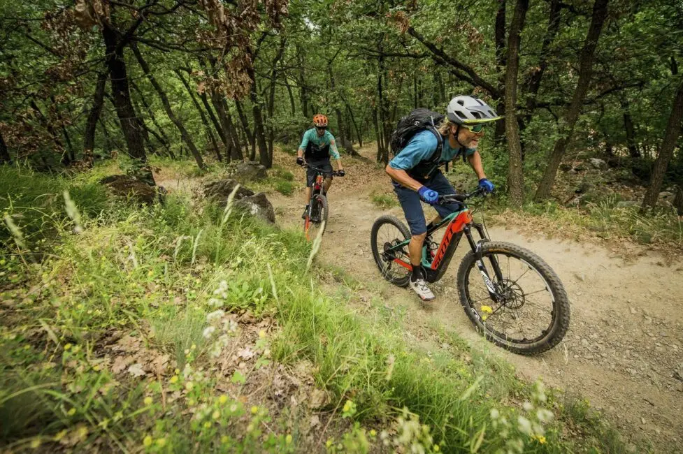 Lesen Sie mehr zum Artikel Wie viele Kalorien verbrenne ich beim Radfahren mit einem E-Bike?